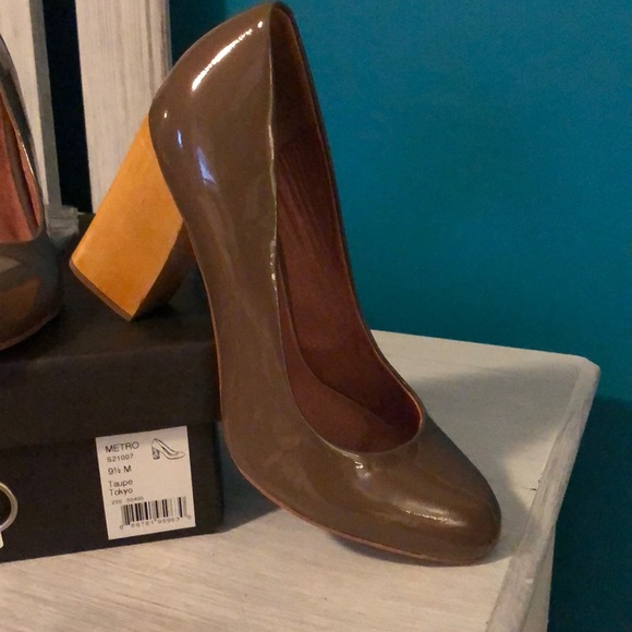 Corso Como Heels Size 9.5 - Picture 4 of 4
